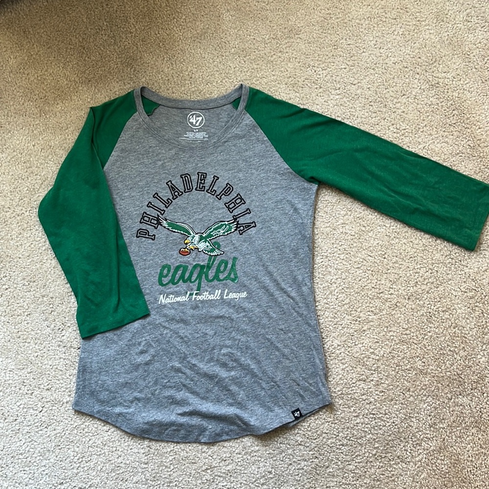Philadelphia Eagles 3/4 sleeve t-shirt. Women’s size small